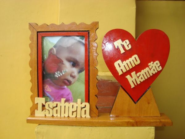 PORTA RETRATO DE CORAÇÃO